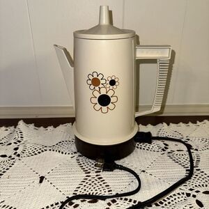 1970's Regal Poly Perk Coffee Pot 11” Electric Percolator 4-8 Cup Daisies Tested